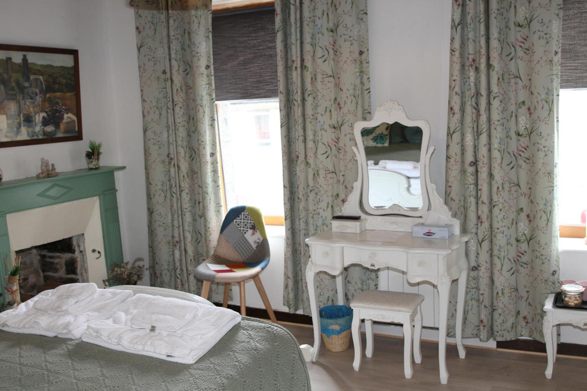 L'Ancienne Boulangerie Bed & Breakfast Collinee Exterior photo